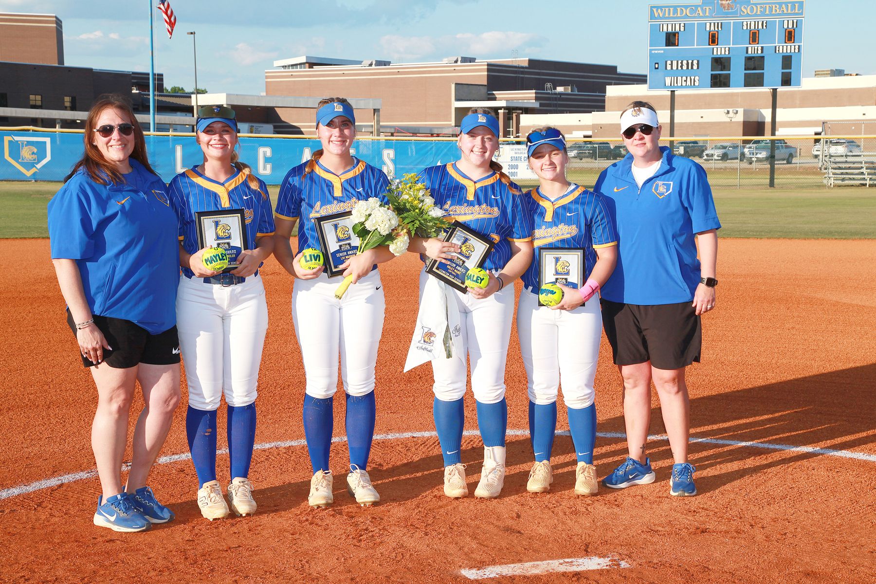 Gallery | Softball senior recognition