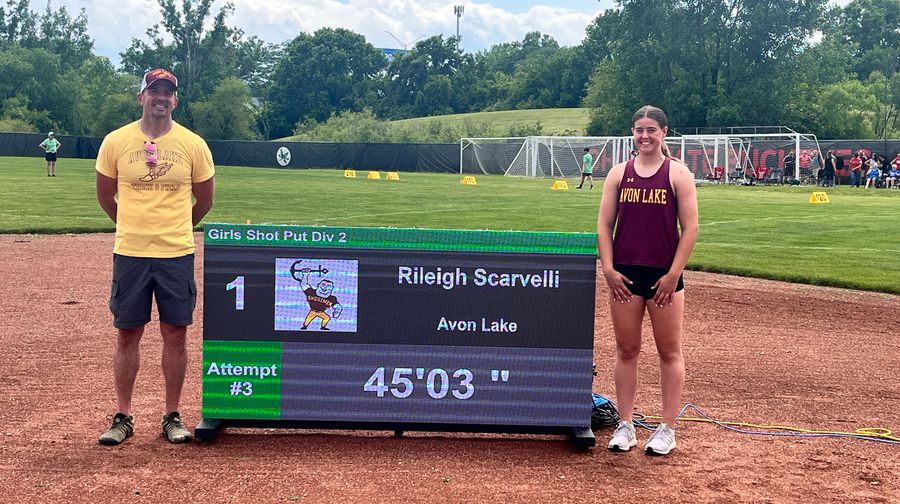State Champion! Scarvelli and Relay Team Light Up Jesse Owens Stadium